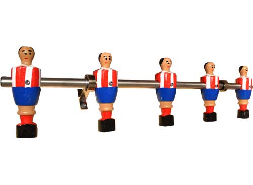 Percha, colgador, de 5 muñecos, jugadores de futbolín, de madera pintados a mano rojiblancos, munecos originales del futbolín tipo madrileño. Barra maciza cromada de 50 cms.